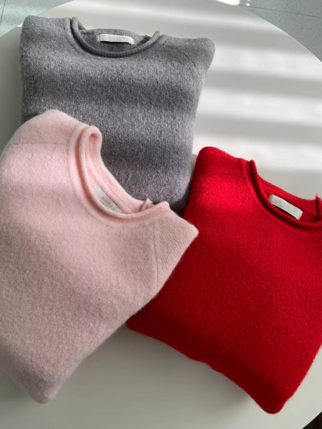 B82.淡雅溫柔必備圓領毛衣