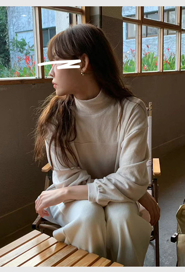 A13.粉彩女孩安哥拉立領上衣