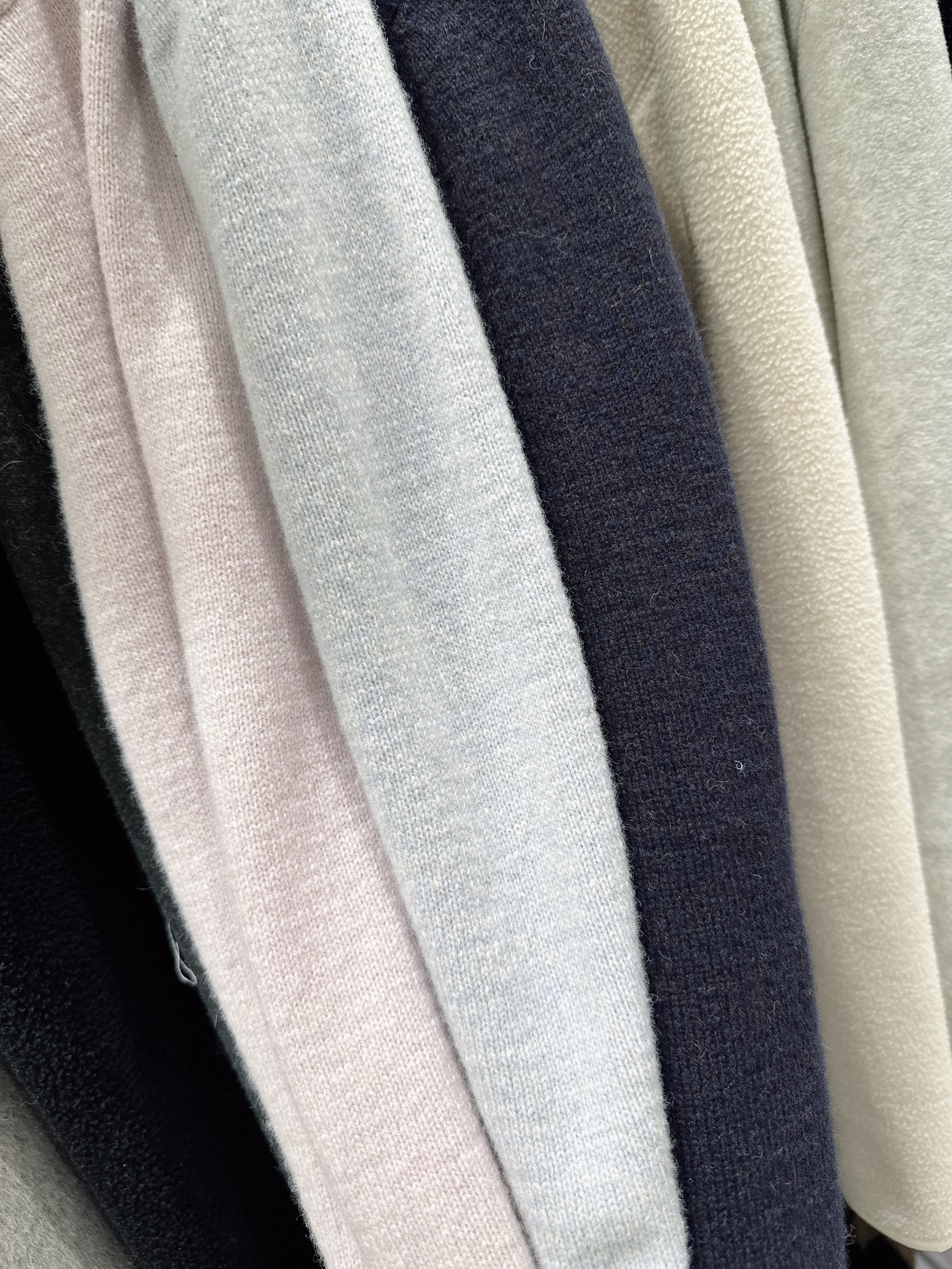 B31.質感家柔和織紋感圓領毛衣