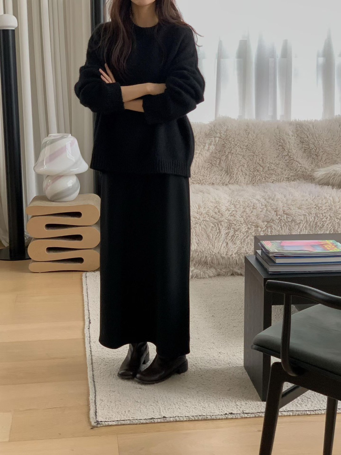 B50.女孩細緻完美圓領毛衣