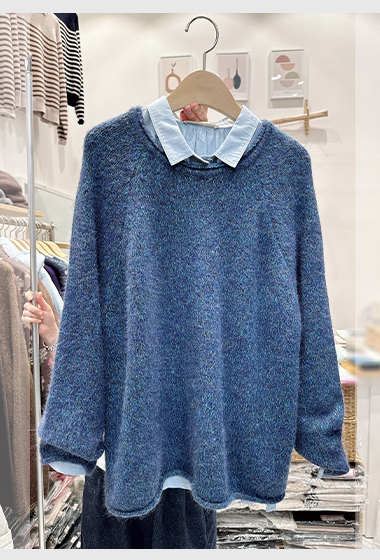 A19.漂亮花紗拉克蘭袖毛衣