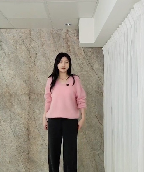 B20.仙氣女孩V領10%CASHMERE毛衣