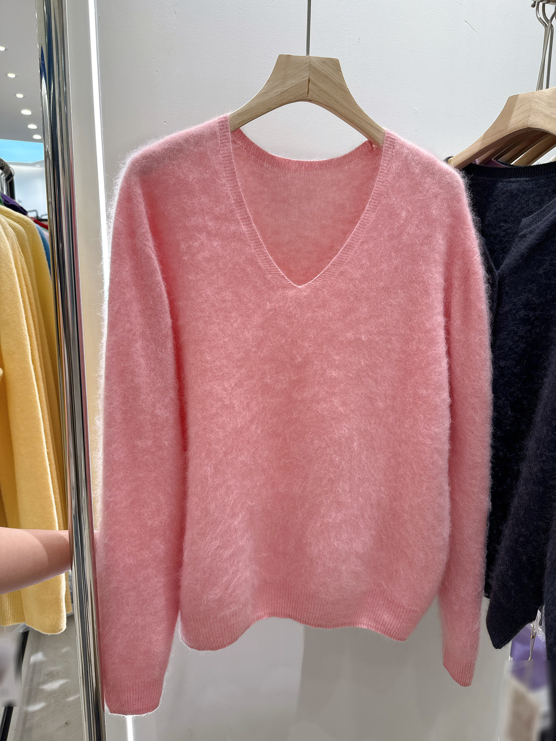 B20.仙氣女孩V領10%CASHMERE毛衣