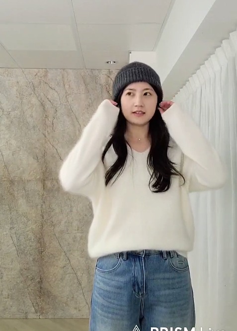 B20.仙氣女孩V領10%CASHMERE毛衣