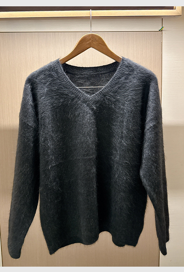 B18.微醺美麗V領犛牛毛衣