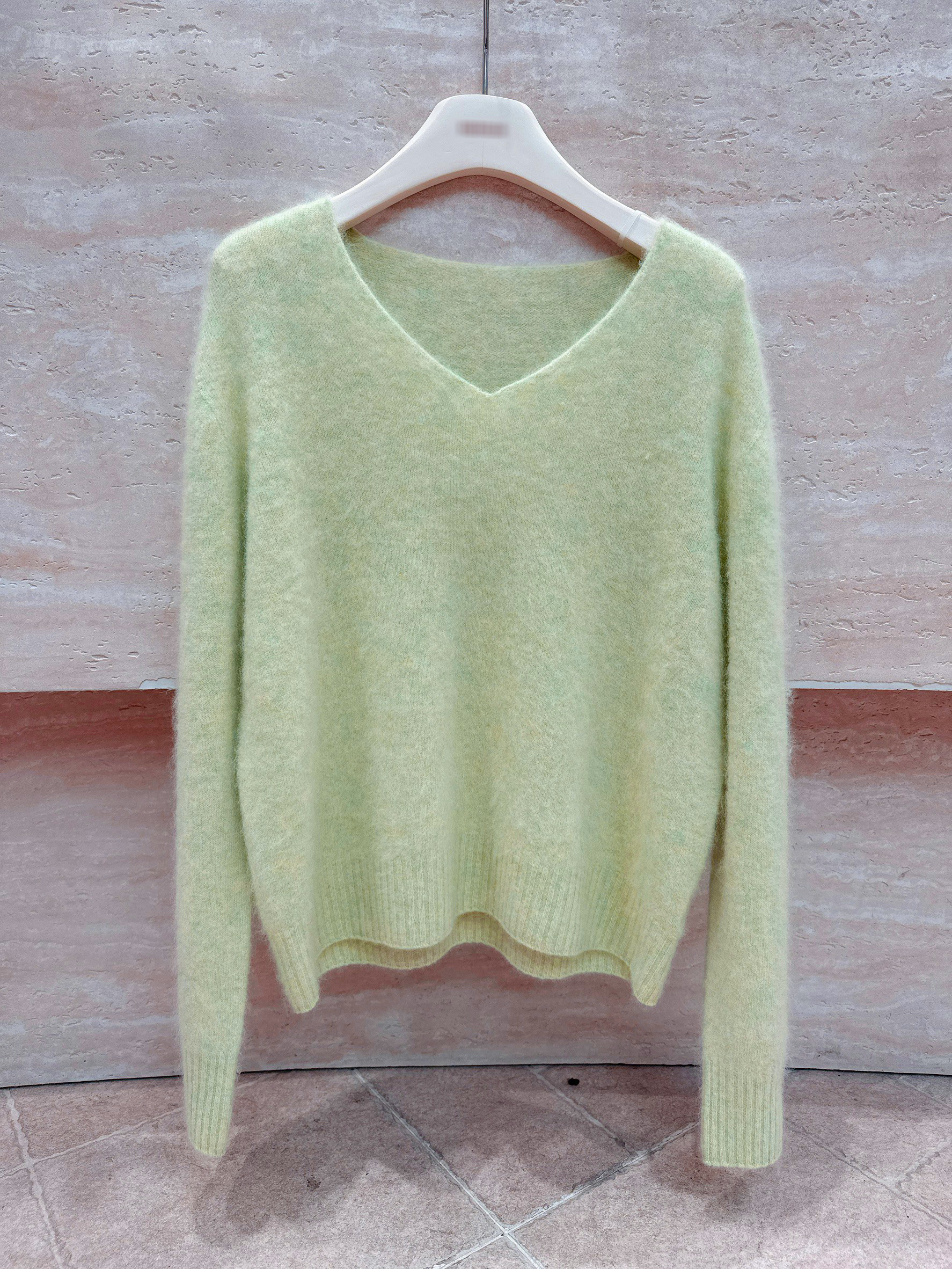 B21.繽紛糖果V領10%cashmere無縫毛衣