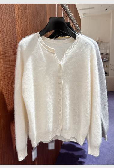 B28.修飾V領10%CASHMERE毛衣外套