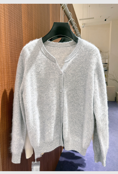 B28.修飾V領10%CASHMERE毛衣外套