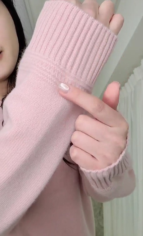 B22.天花板100%BABY CASHMERE毛衣