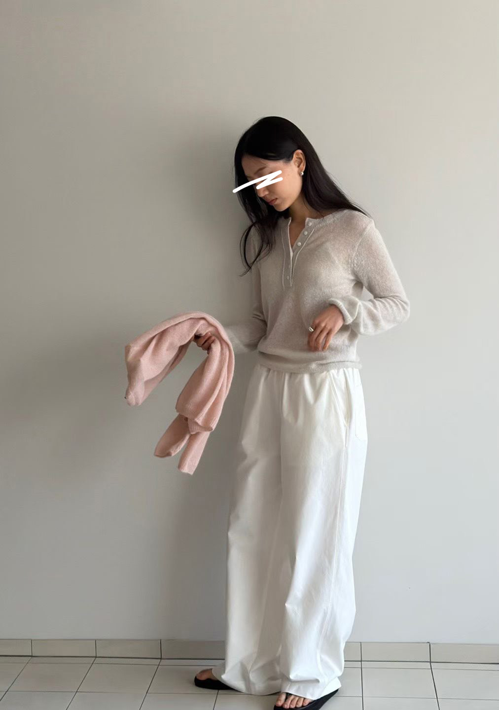 B26.瘦瘦歐膩粉嫩小排釦半門襟毛衣