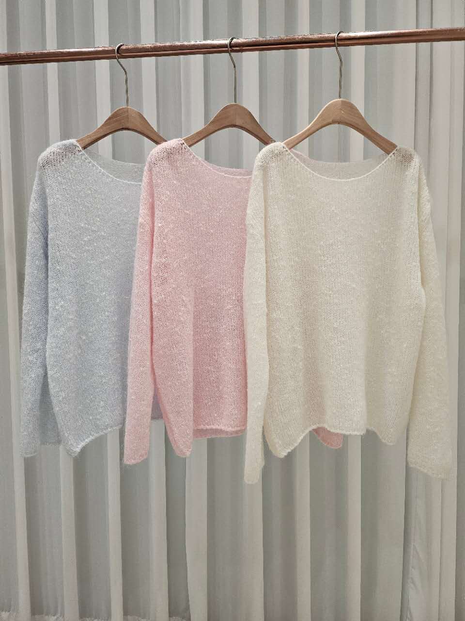 星星家馬海毛圓領點點紗針織衫