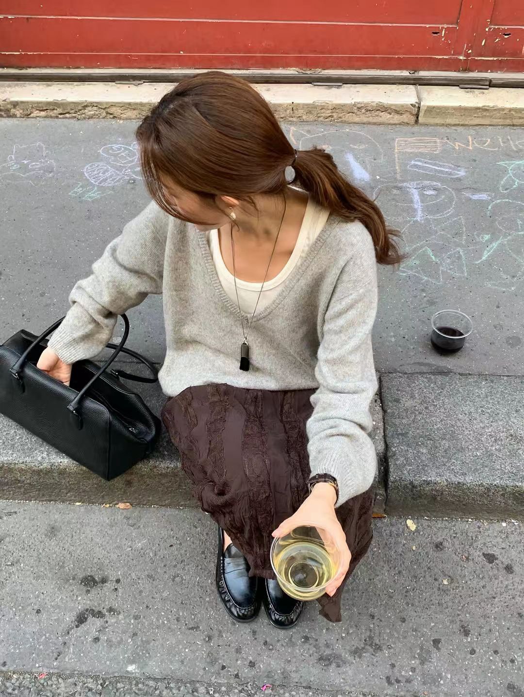 B41.大V家外搭深V領毛衣