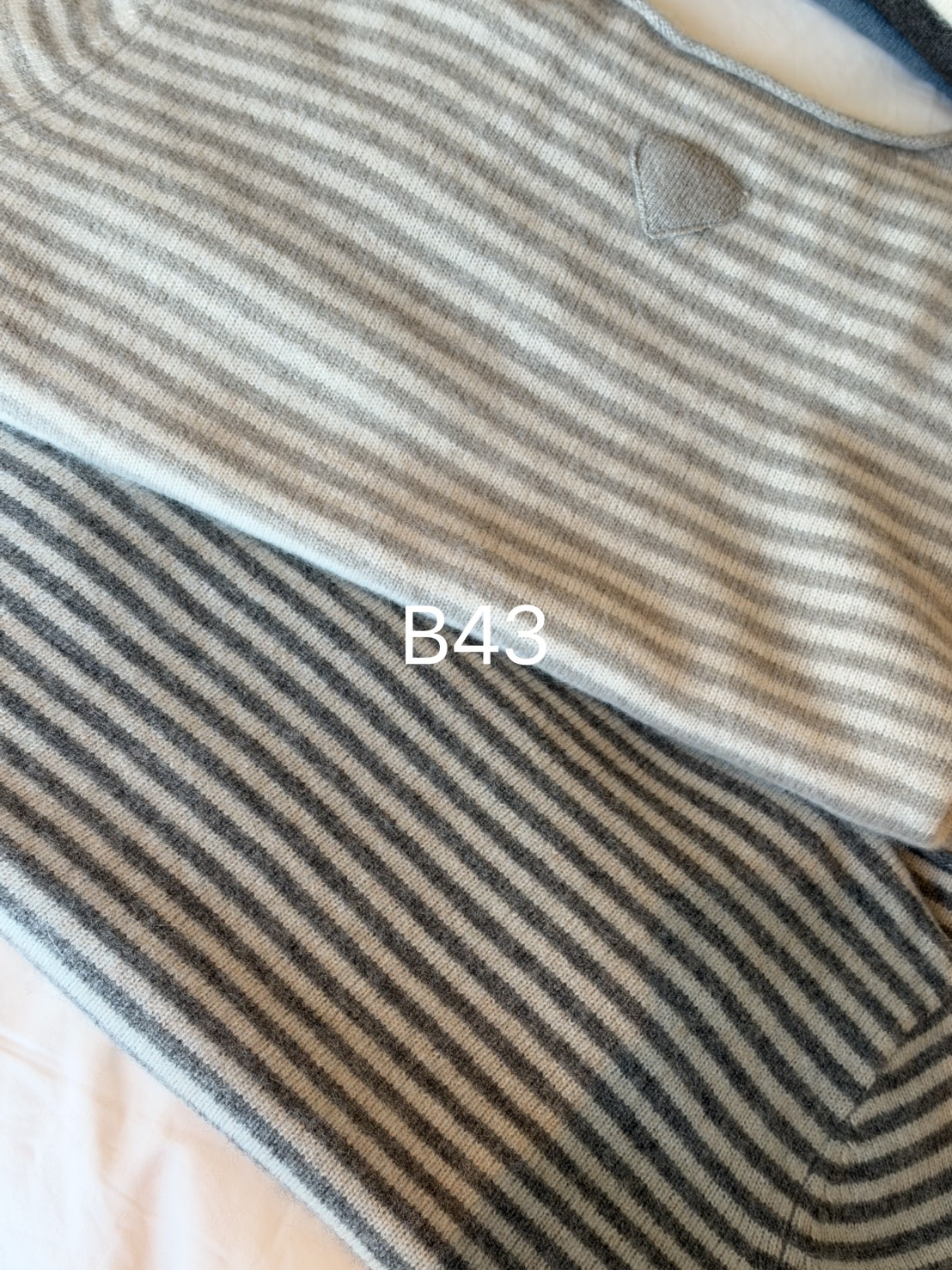 B43.可愛日系條紋毛衣
