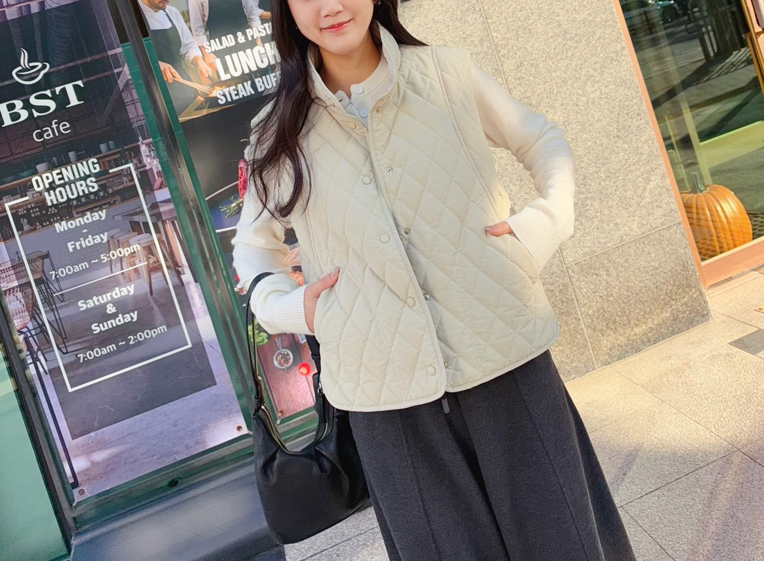A40.小溫柔排釦100%WOOL毛衣