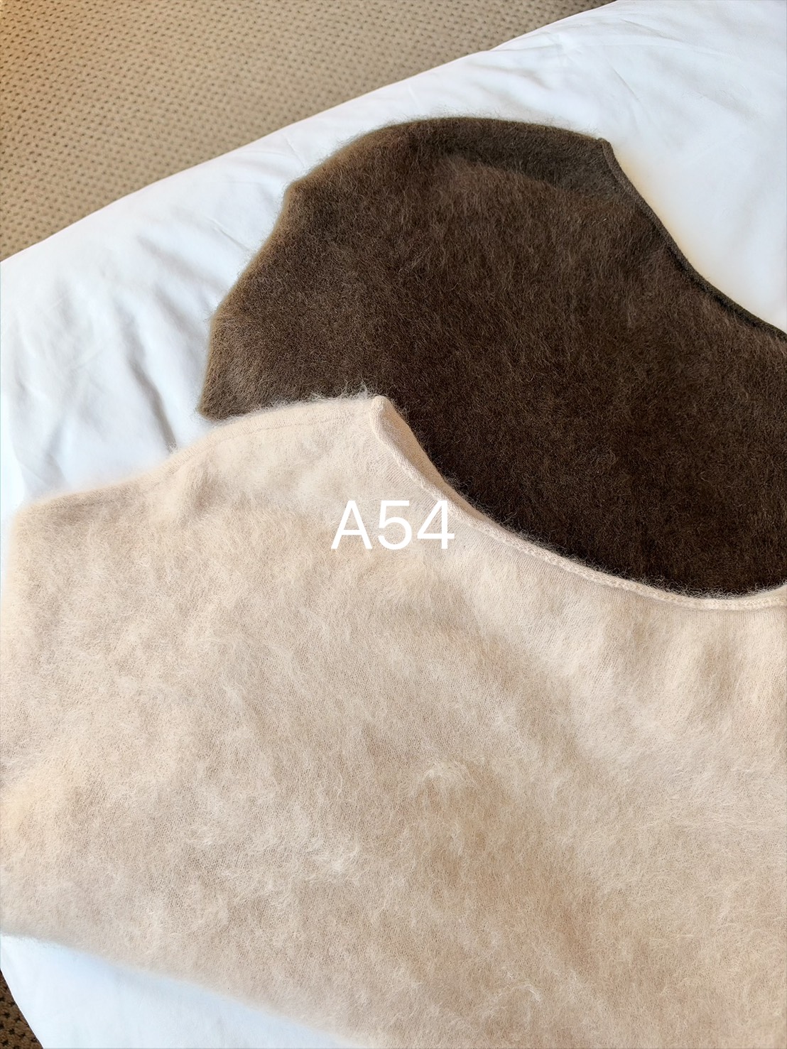 A54.一字領美肩5%CASHMERE毛衣