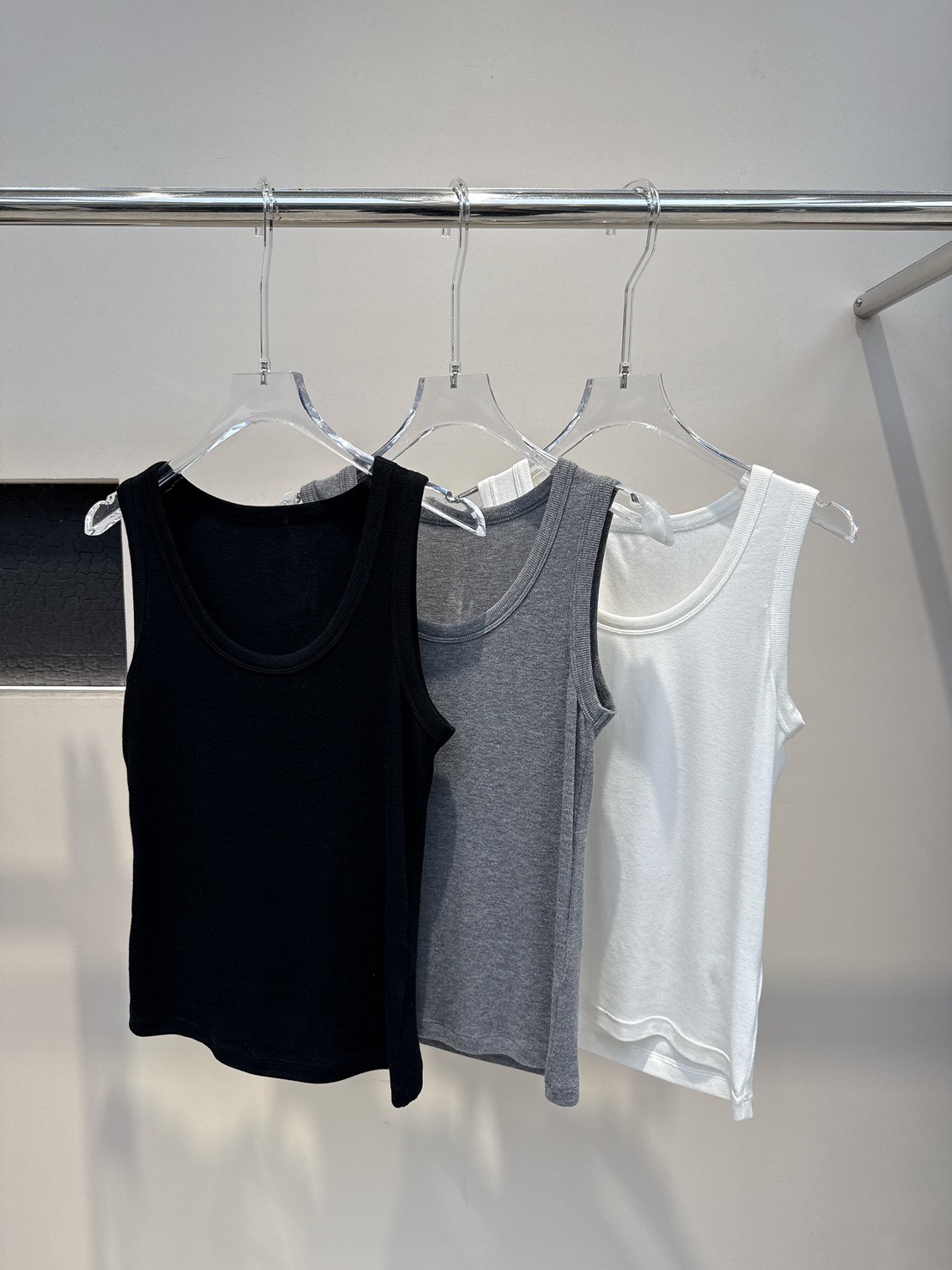 B06.基礎色零失誤彈性背心