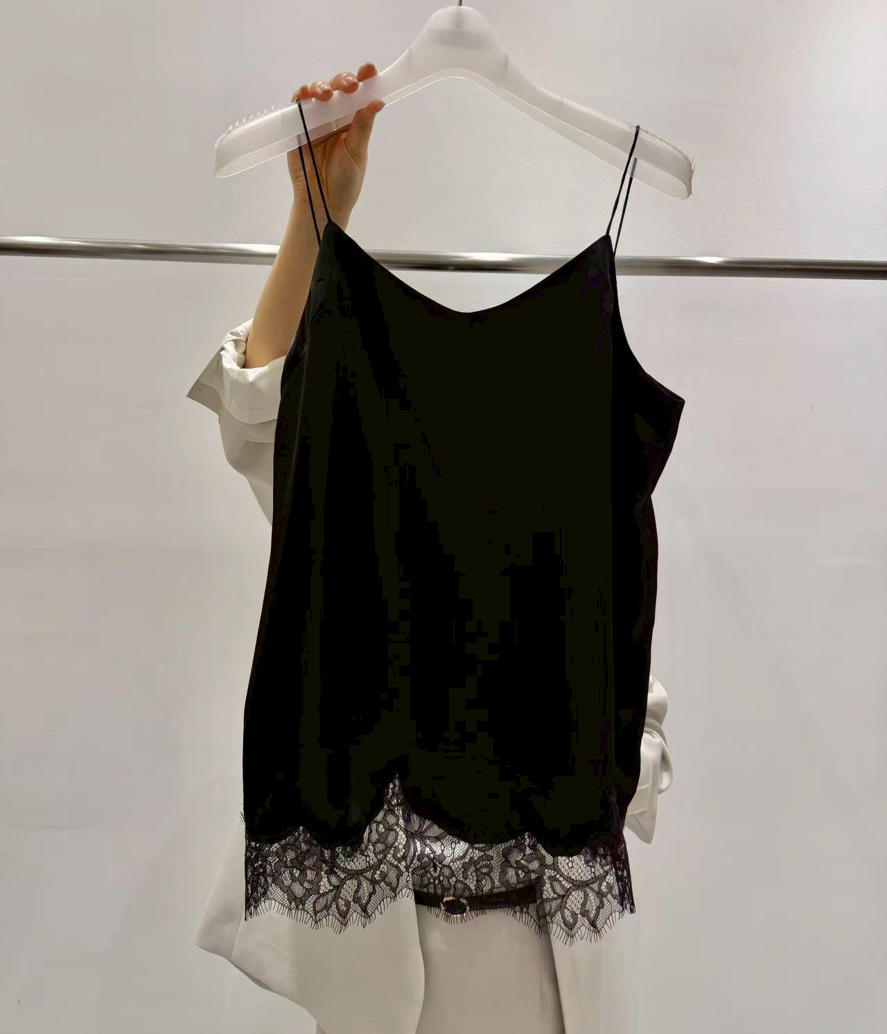 A23.質感家小性感睫毛蕾絲背心