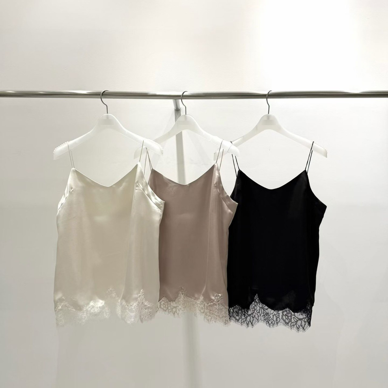 A23.質感家小性感睫毛蕾絲背心