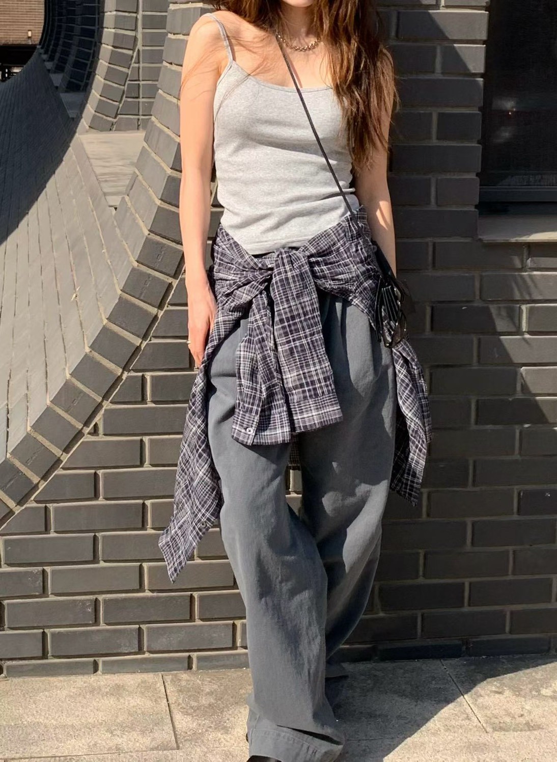 A14.纖瘦家基礎色系肩帶背心