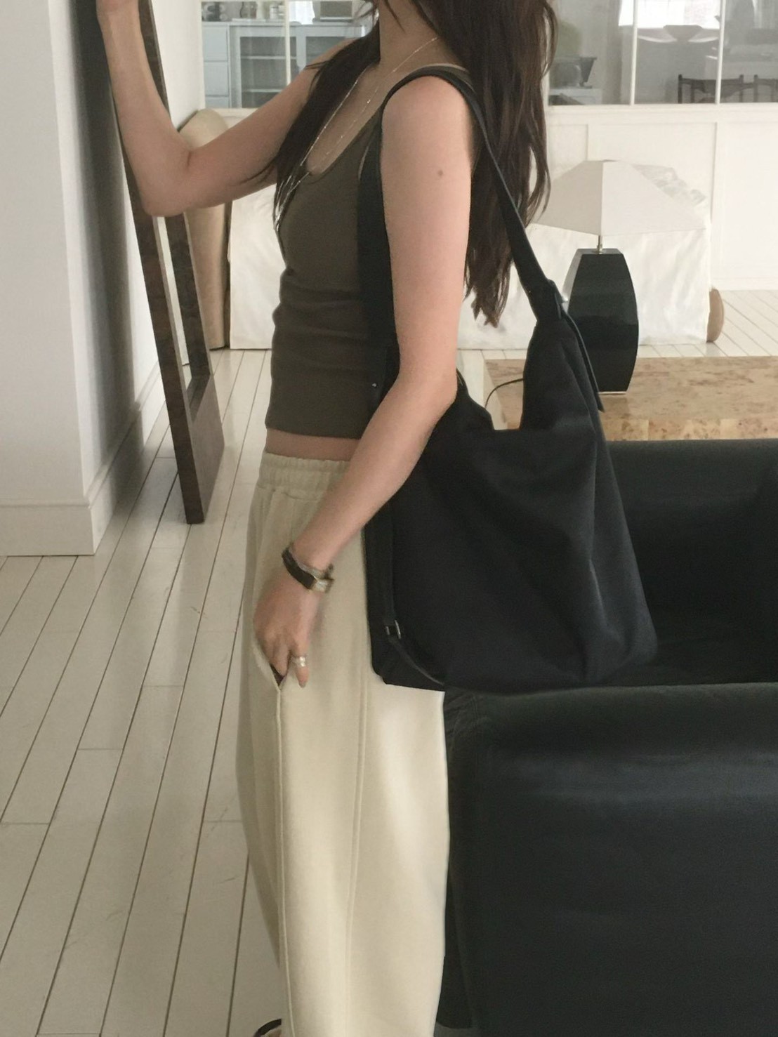 A91.小V家3釦細肩帶背心