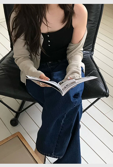 A91.小V家3釦細肩帶背心