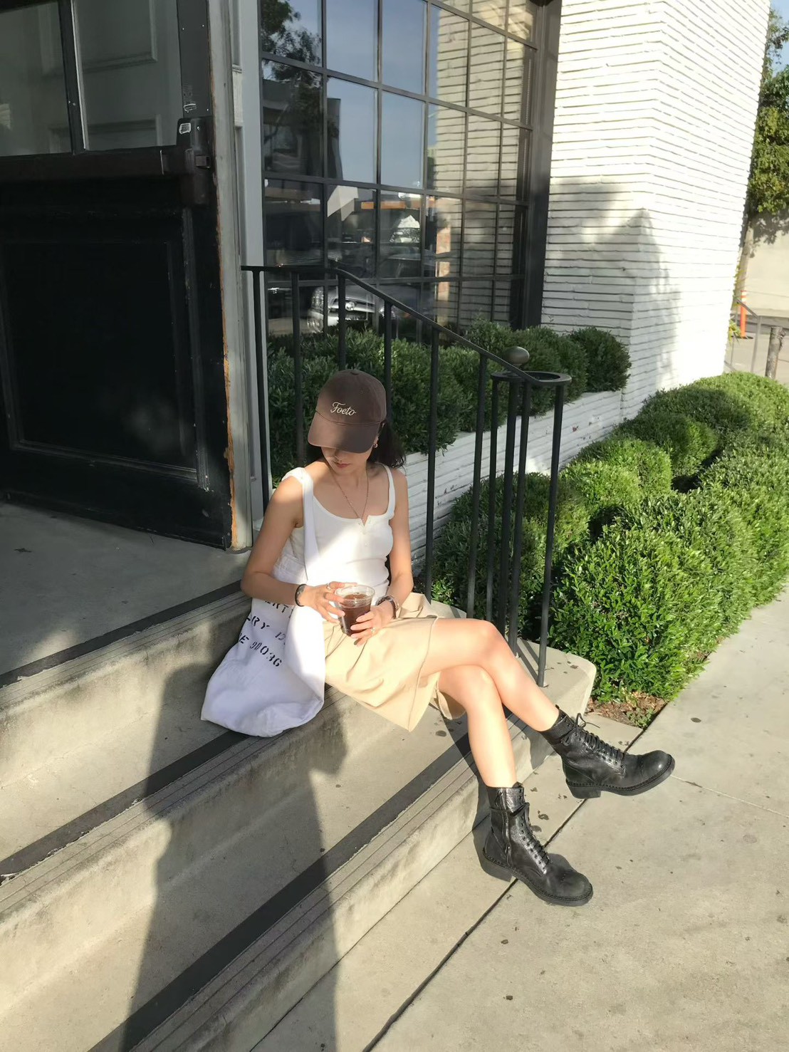 A91.小V家3釦細肩帶背心