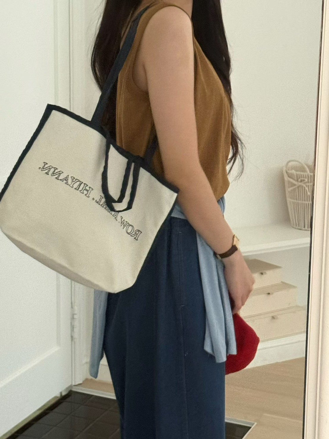 B01.舒適滿分下擺圓弧背心