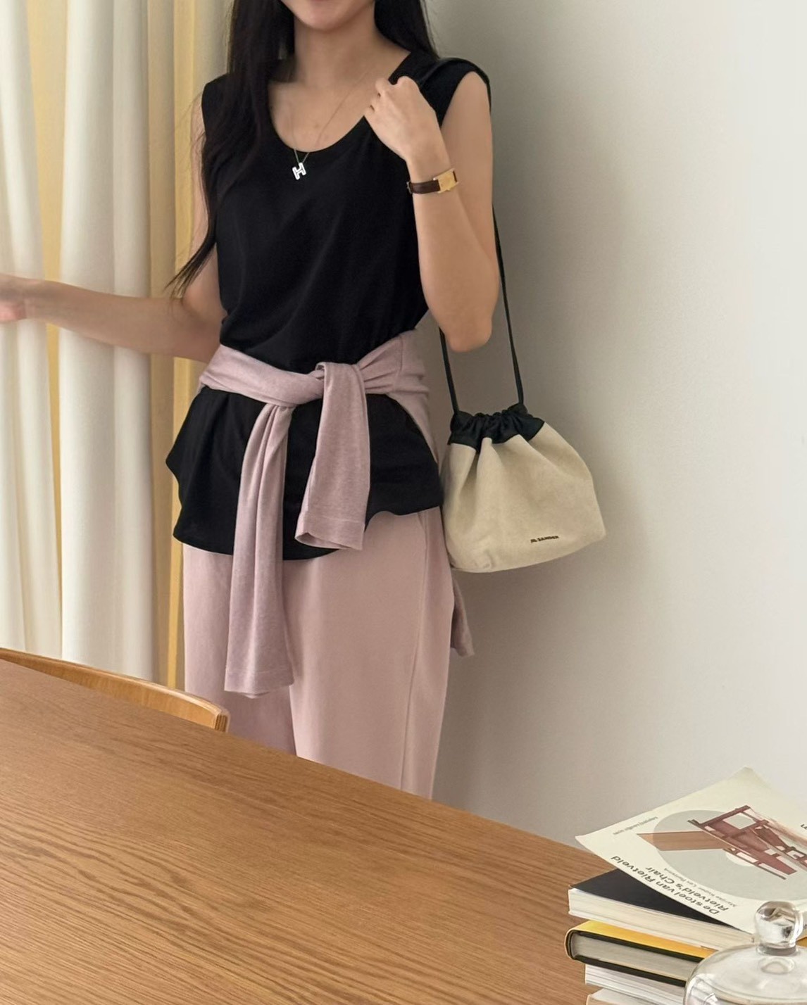 B01.舒適滿分下擺圓弧背心