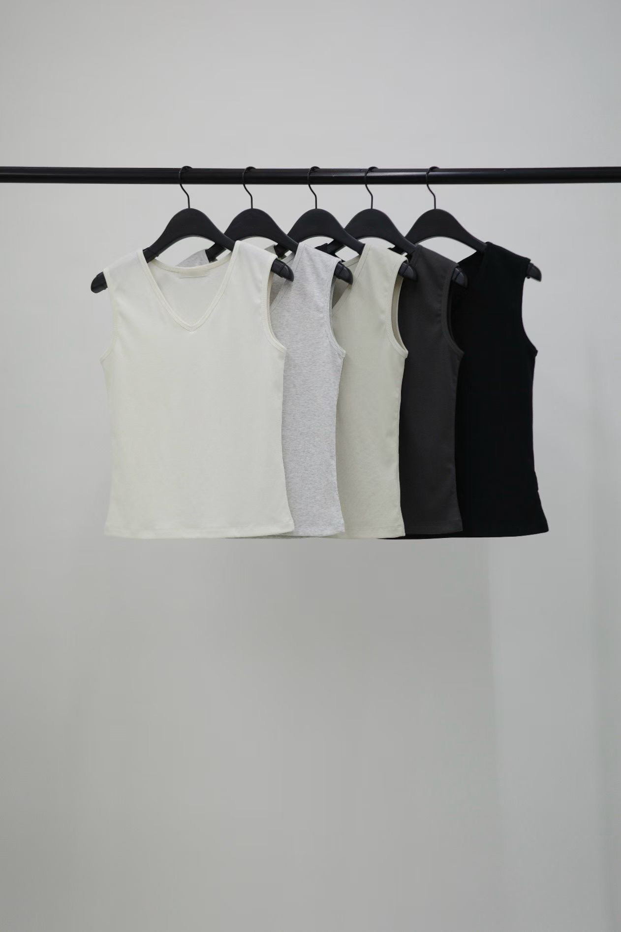 B84.纖瘦家V領可單穿背心