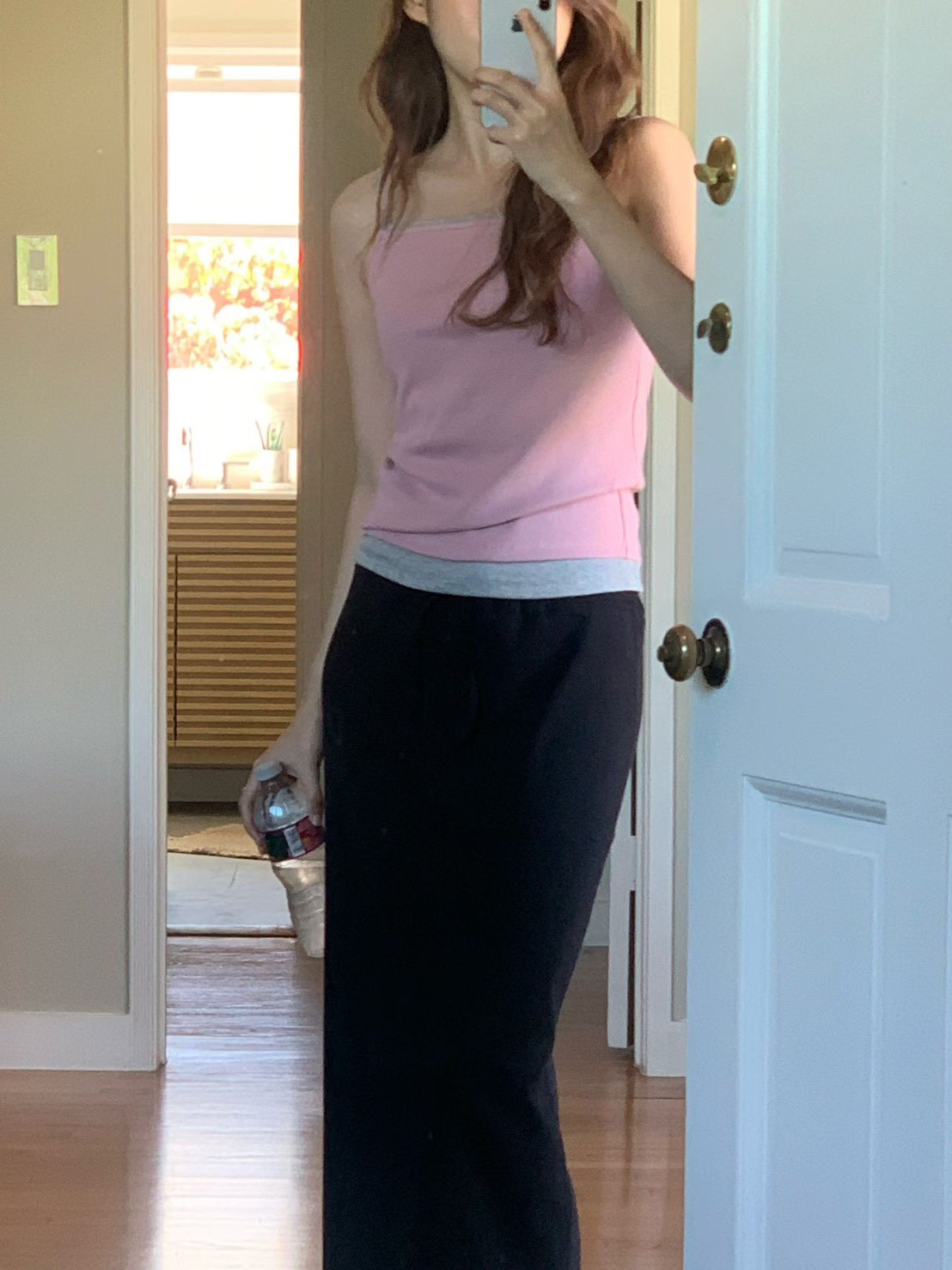 B18.大V家粉彩細肩帶小背心