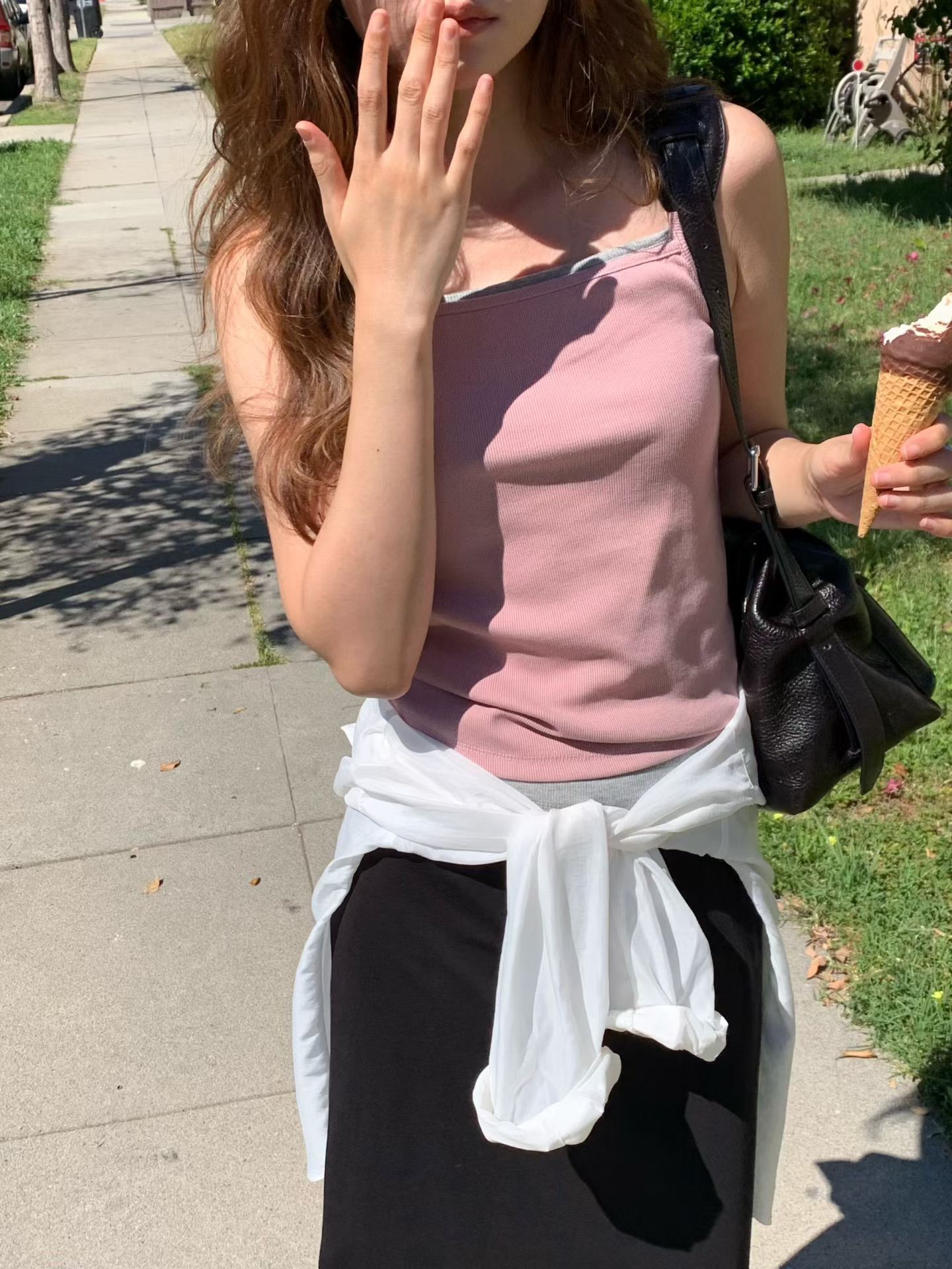 B18.大V家粉彩細肩帶小背心