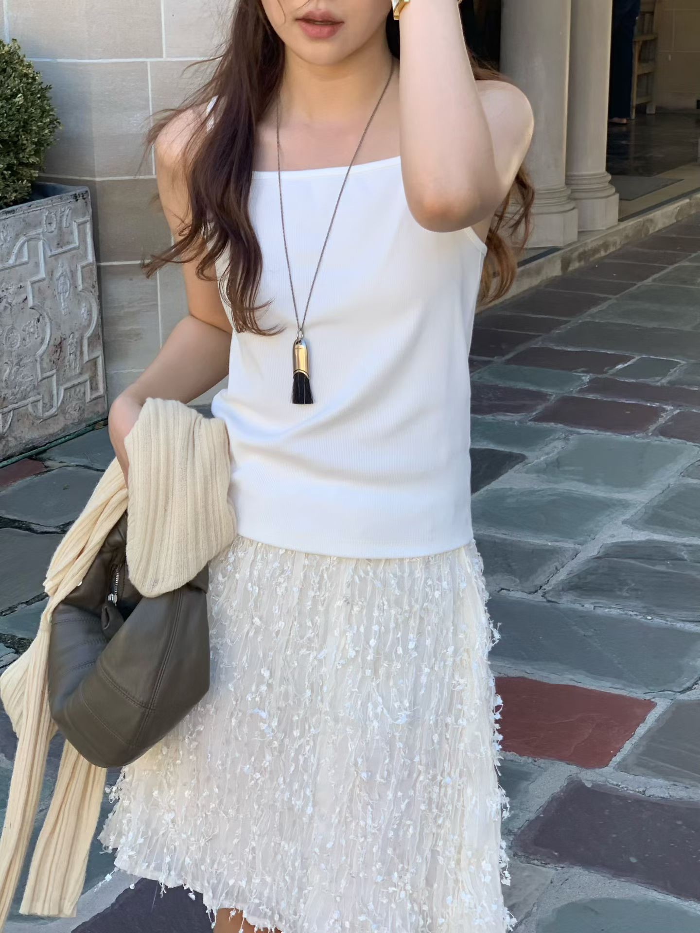 B18.大V家粉彩細肩帶小背心