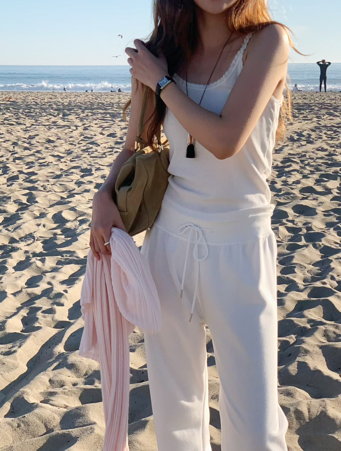 B15.大V家蕾絲滾邊背心