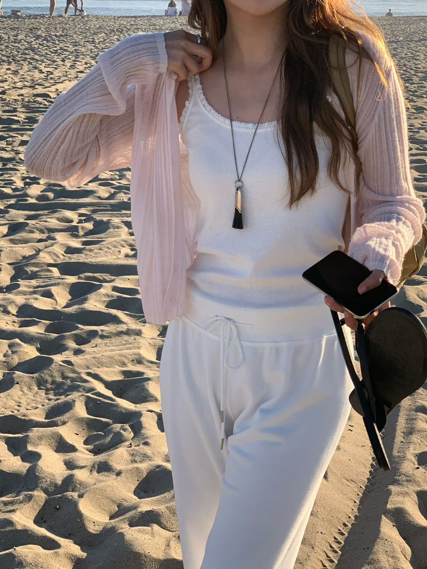 B15.大V家蕾絲滾邊背心