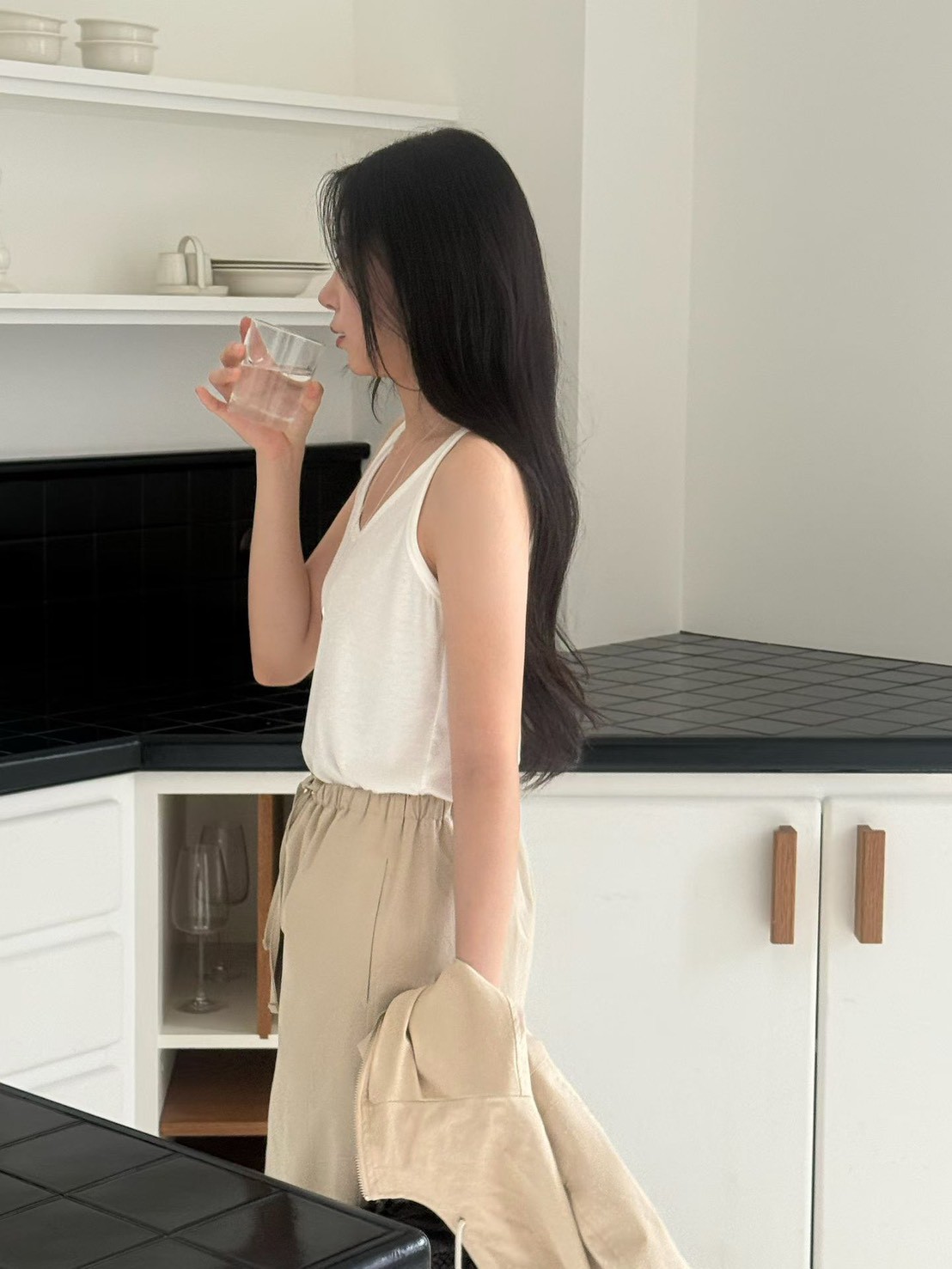 B06.百搭U領彈性背心