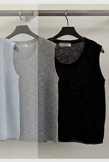 B76.小花邊奶霜針織背心