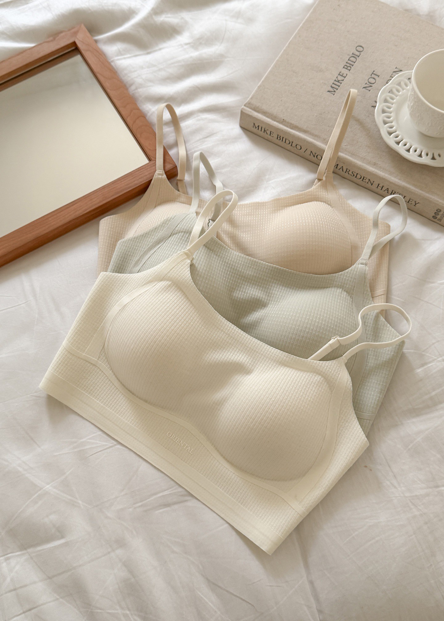 A11.舒芙蕾女孩BRA TOP