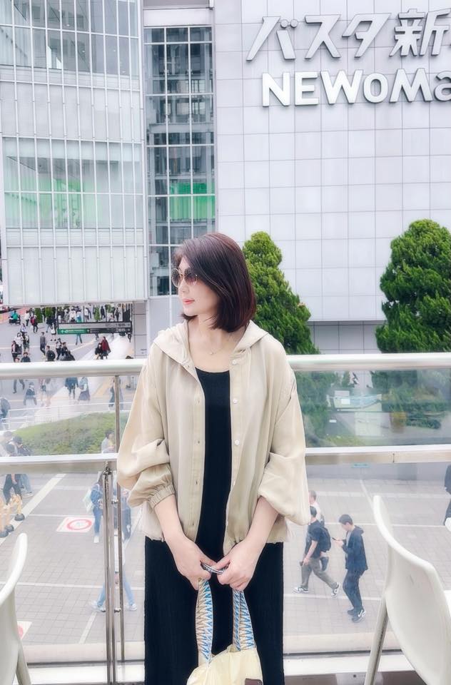 B116.溫柔女孩連帽銅氨纖維薄外套