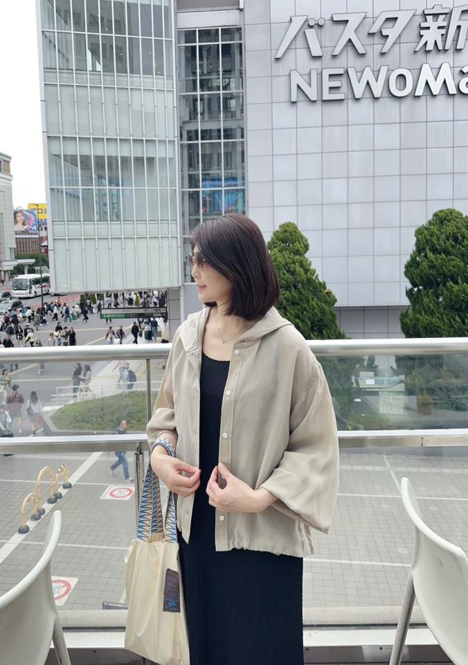 溫柔女孩連帽銅氨纖維薄外套