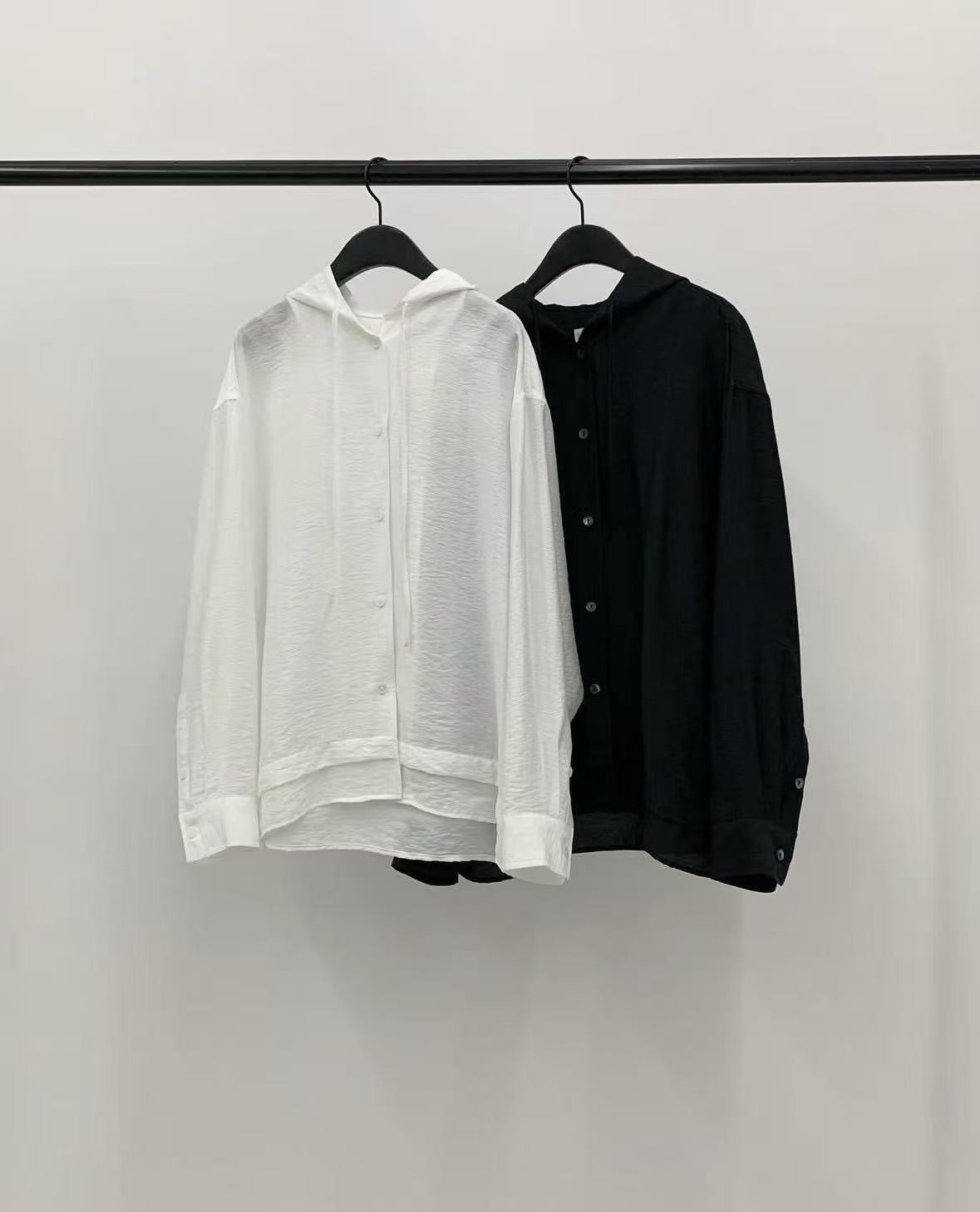 A110.小層次連帽罩衫外套