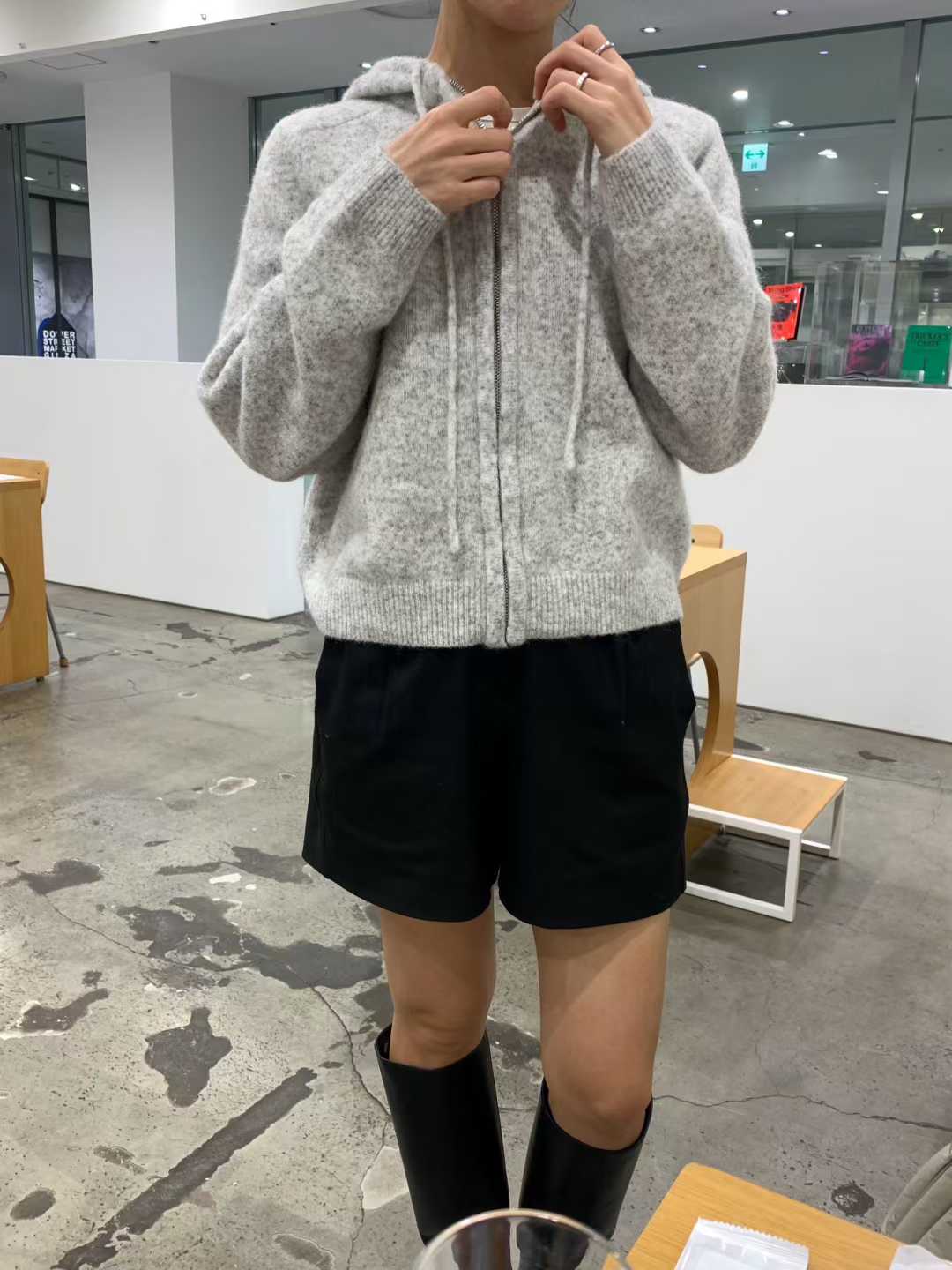 B34.清爽家連帽拉鍊駝羊毛衣外套