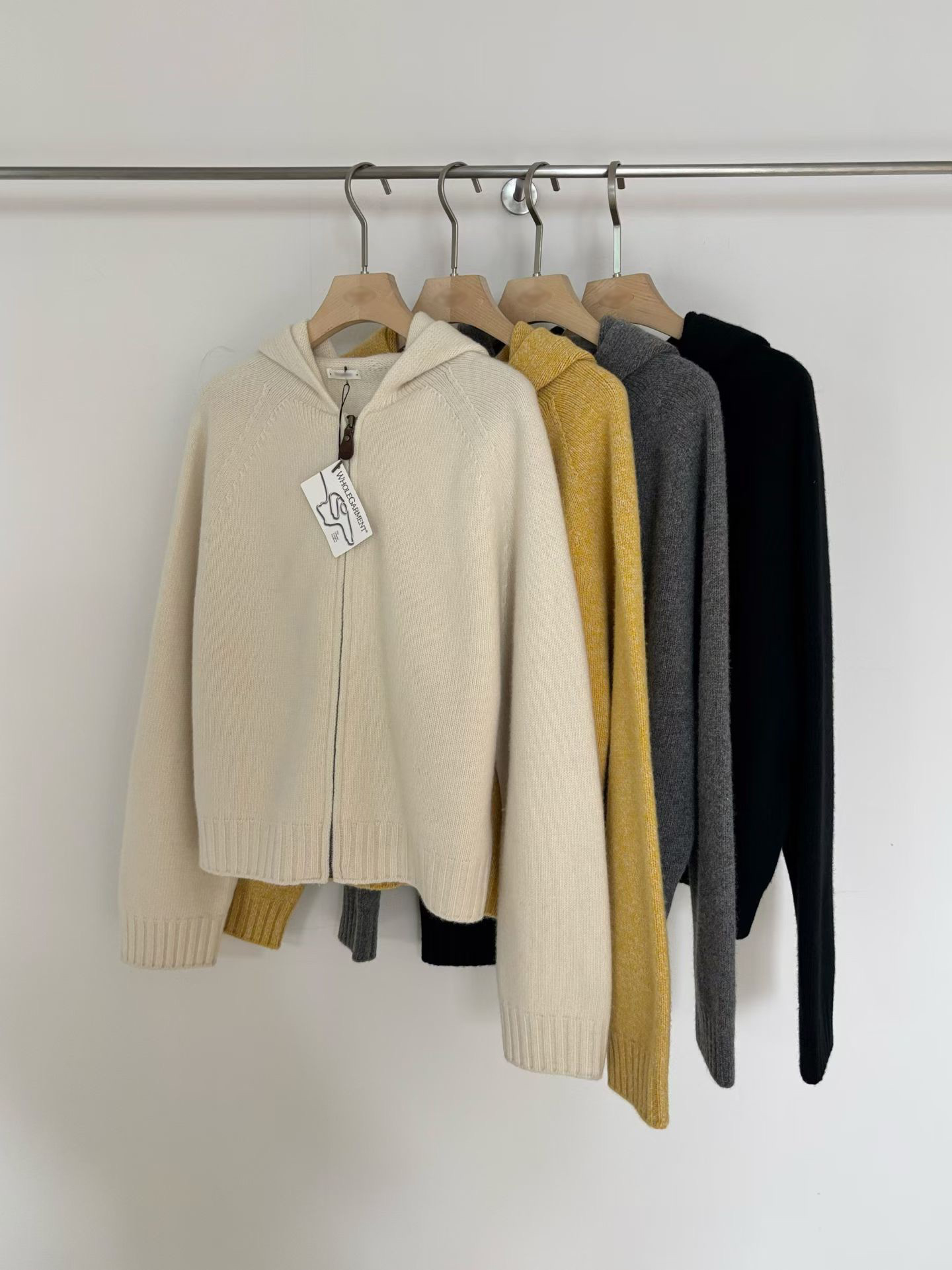 小V家犛牛混紡小皮標拉鍊連帽外套