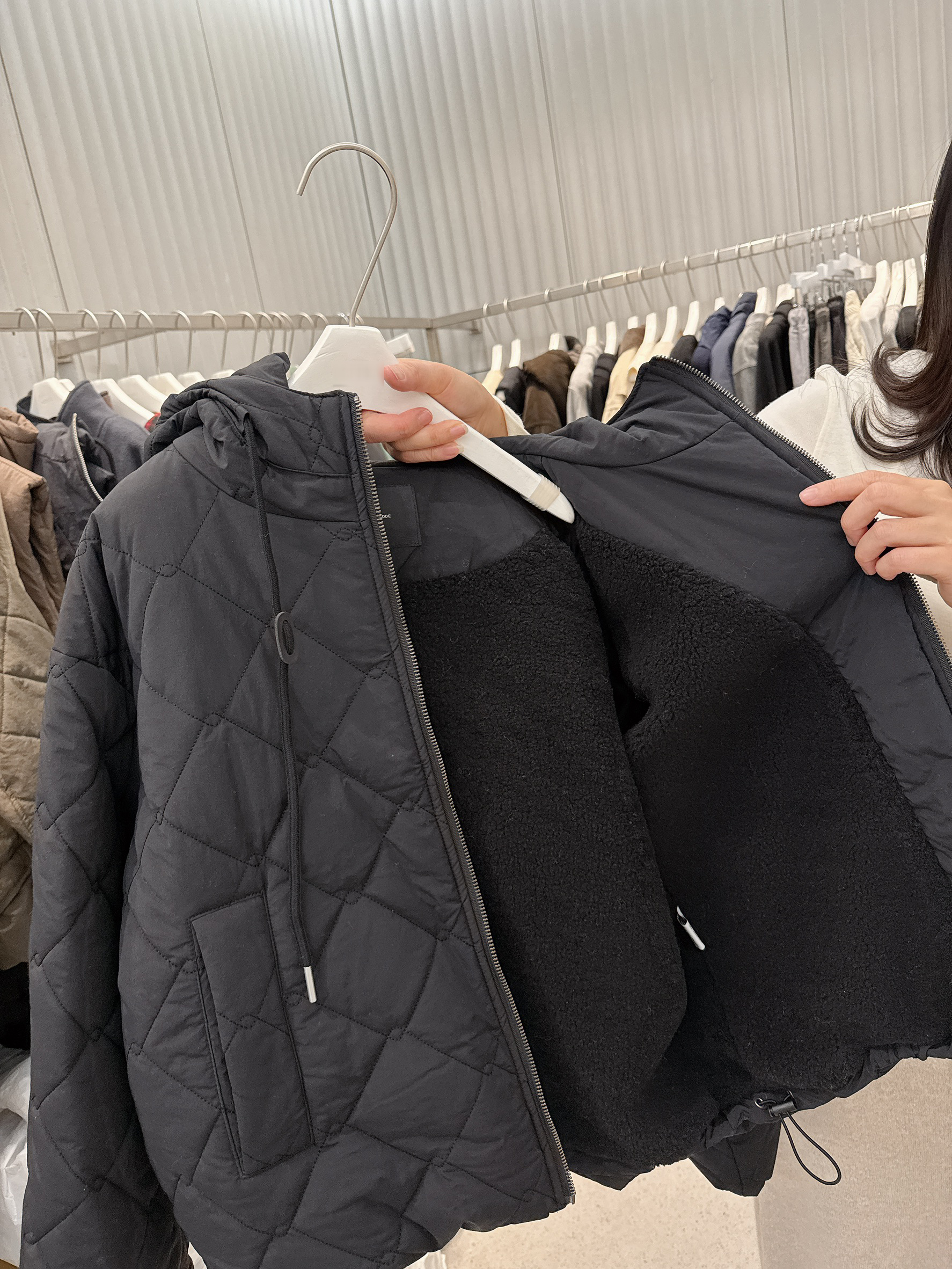 A60.帽可調家菱格連帽內毛毛鋪棉外套