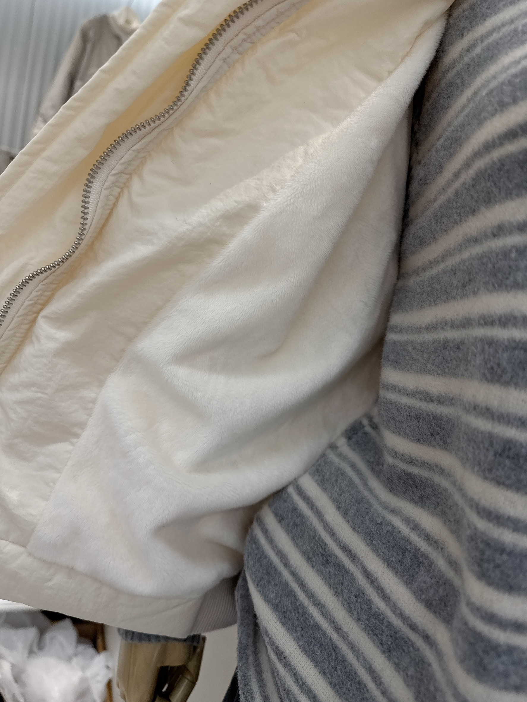 A61.帽可調家方格拉克蘭內毛毛鋪棉外套