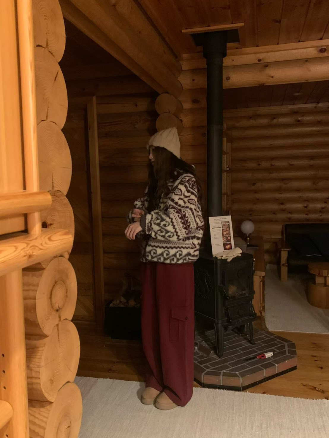 A77.設計款雙面穿圖騰QQ毛連帽外套