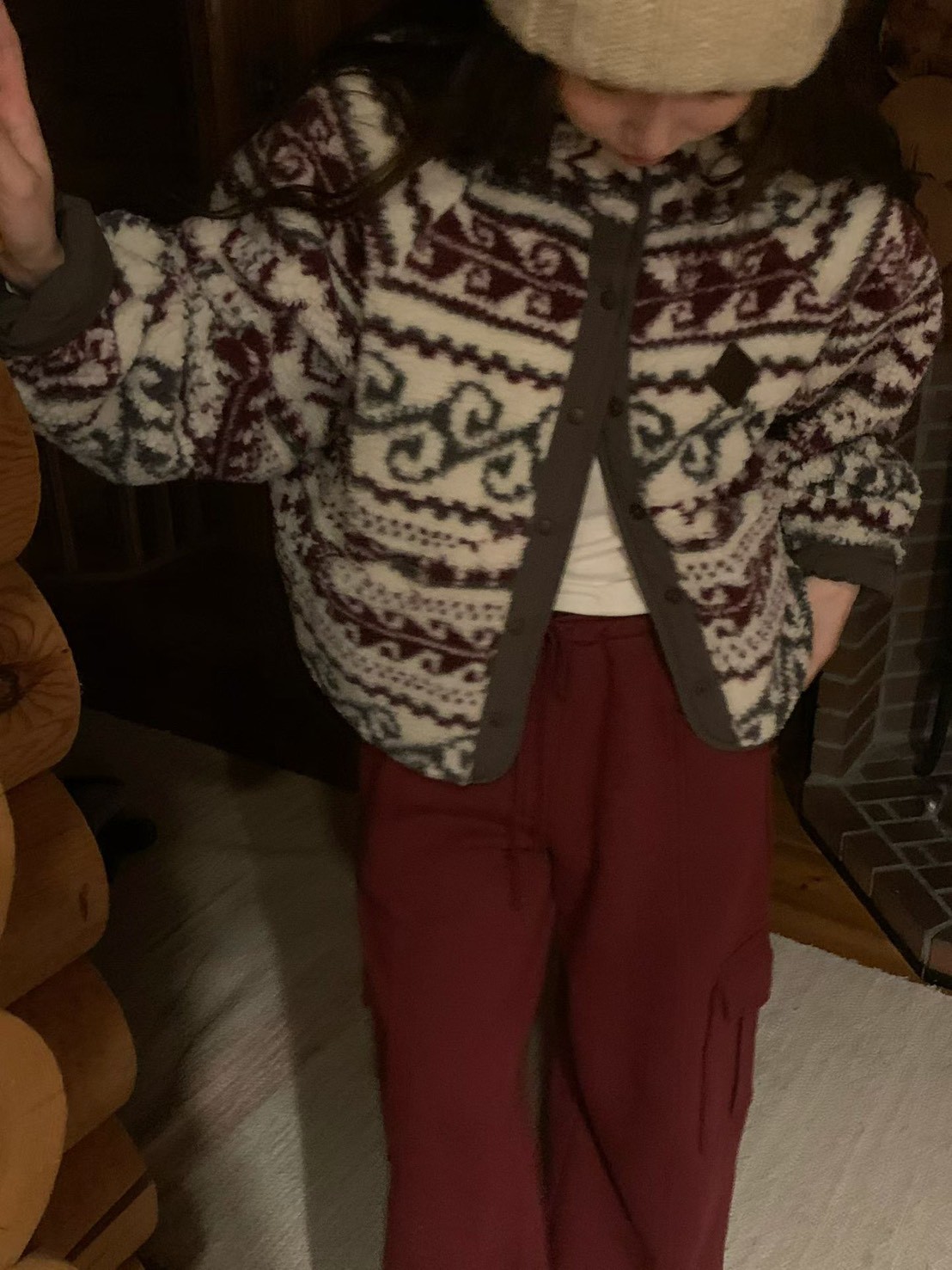 A77.設計款雙面穿圖騰QQ毛連帽外套