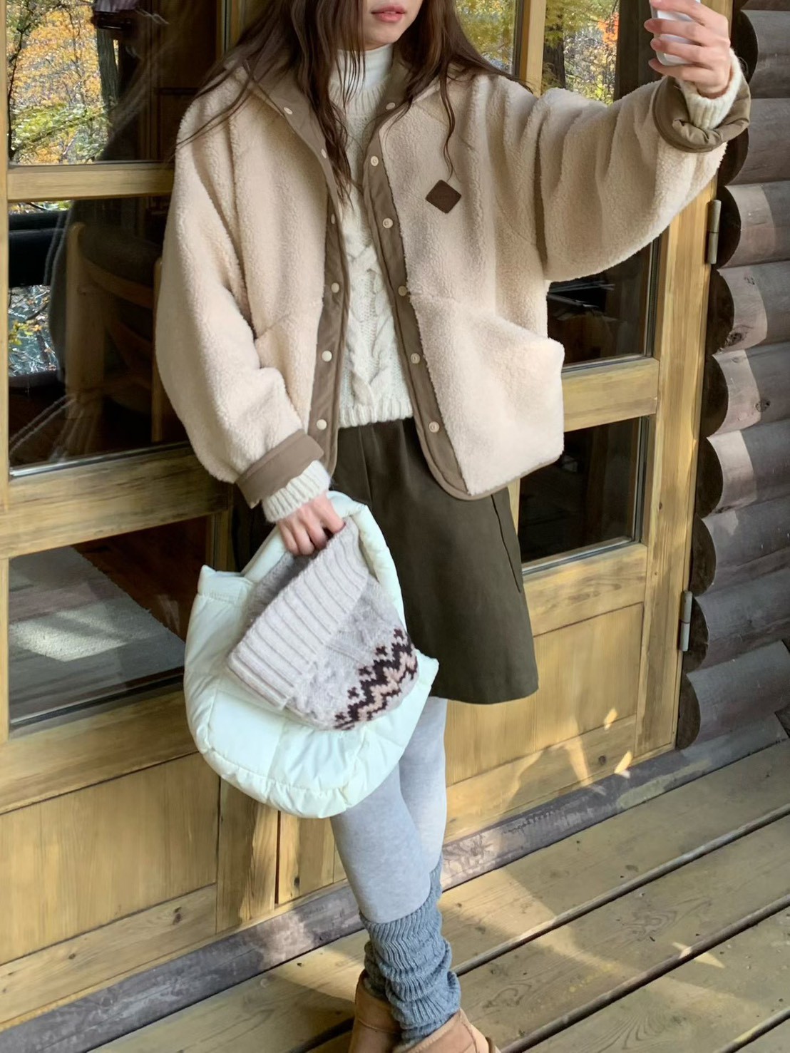 A77.設計款雙面穿圖騰QQ毛連帽外套