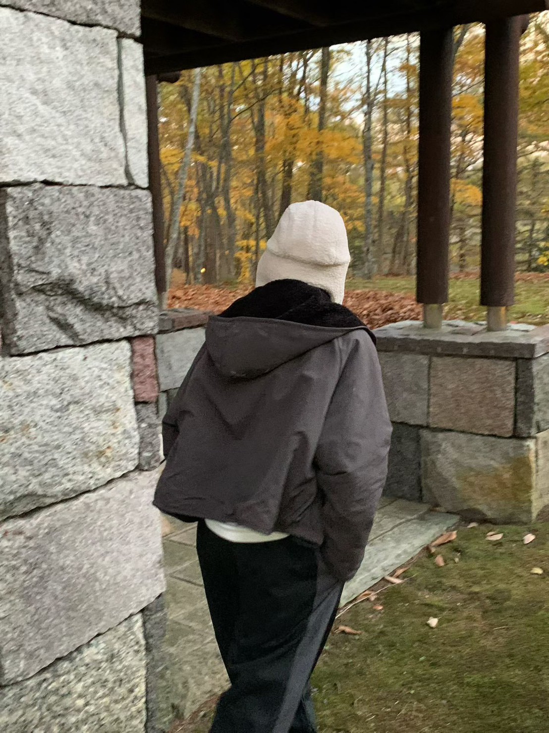 A77.設計款雙面穿圖騰QQ毛連帽外套