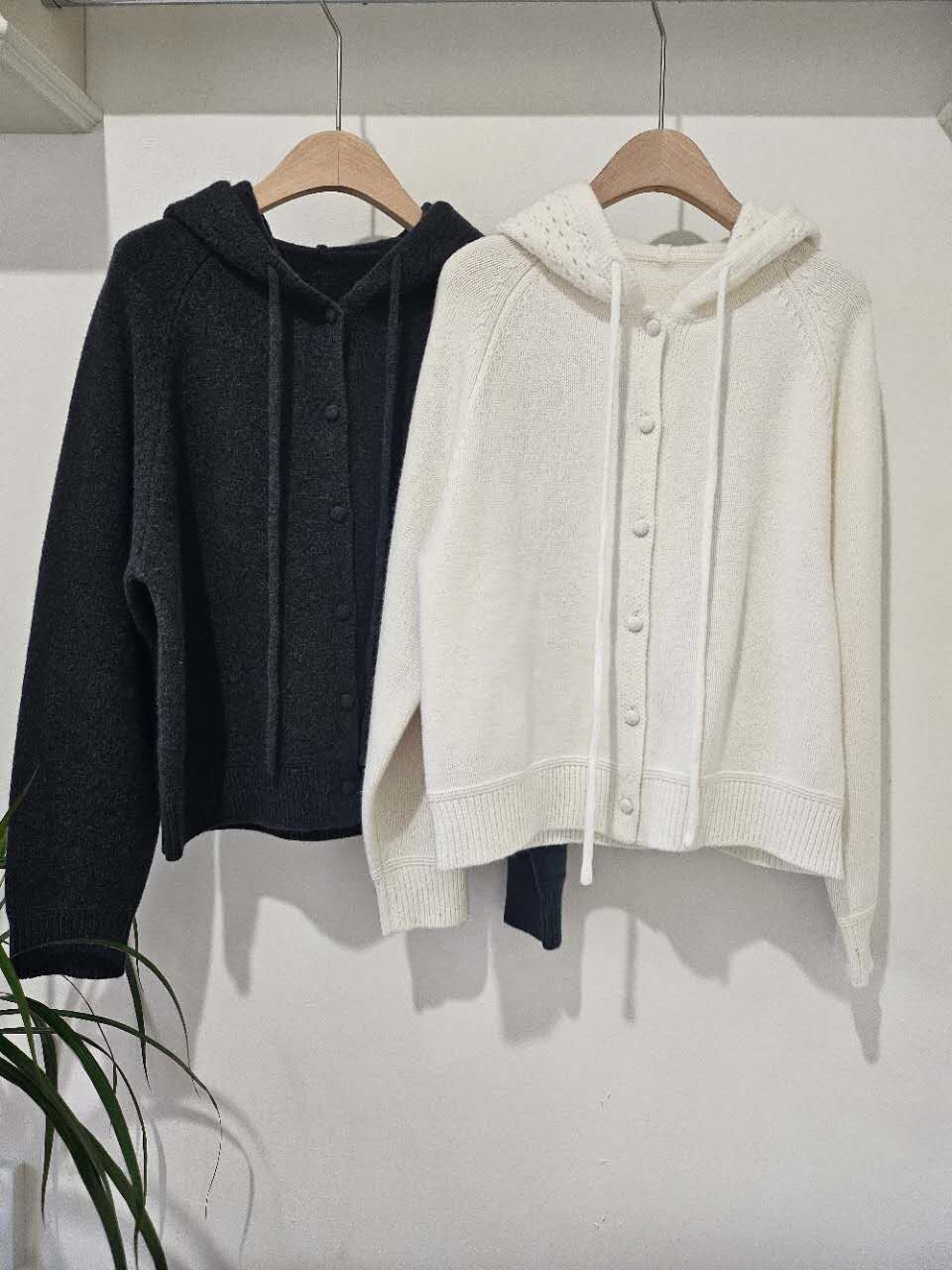 星星家100%Wool包釦連帽毛衣外套