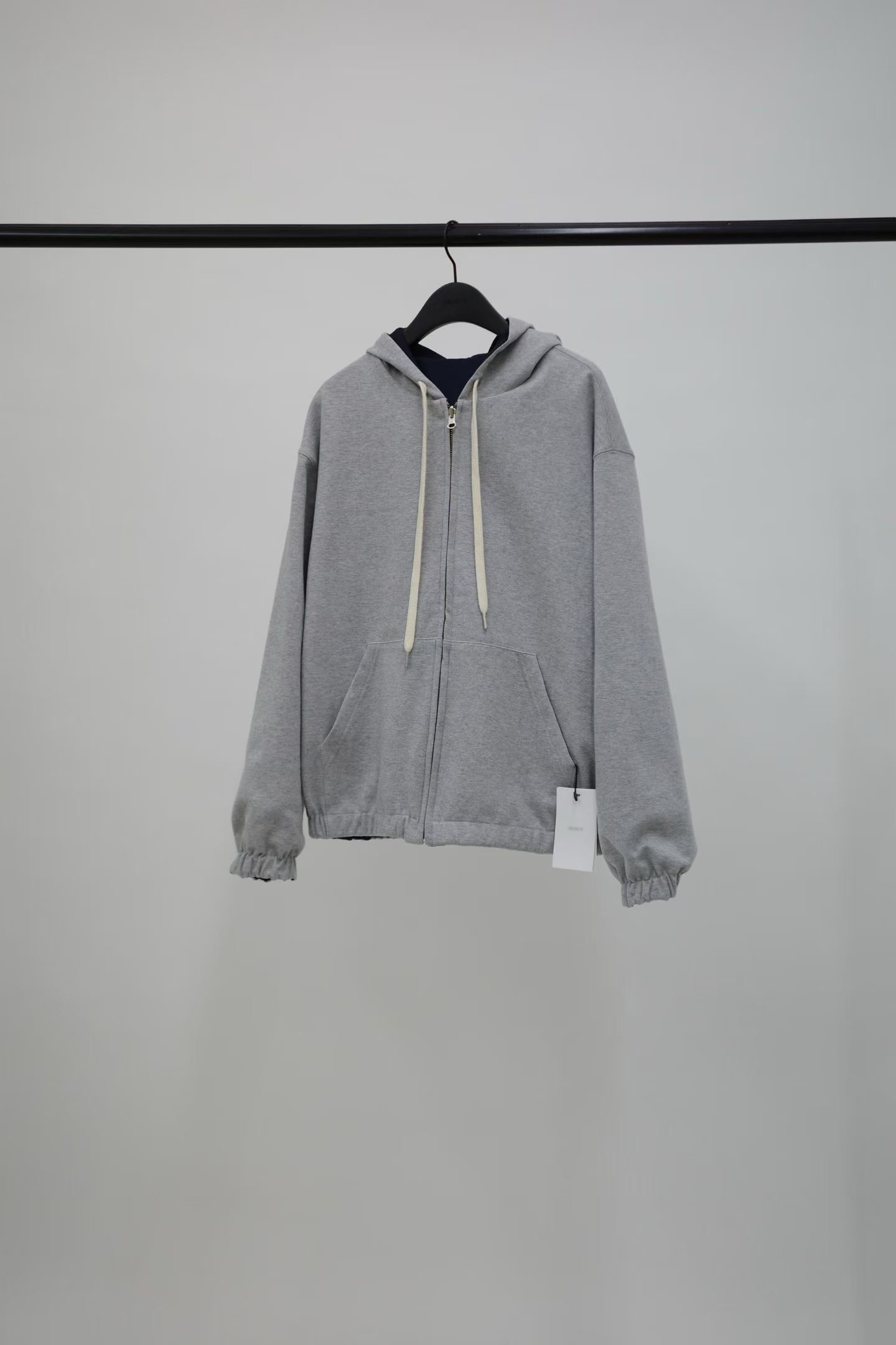 A10.纖瘦家防風雙面連帽外套